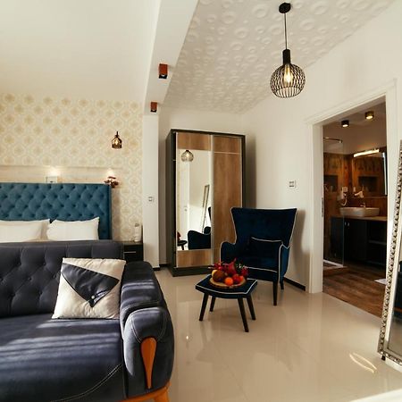 Hotel Platinum Ulcinj Esterno foto
