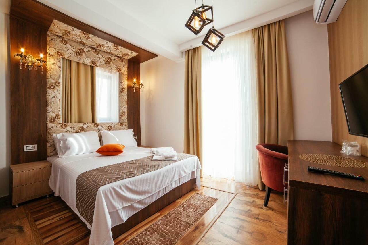Hotel Platinum Ulcinj Esterno foto