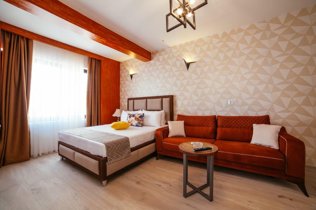 Hotel Platinum Ulcinj Esterno foto