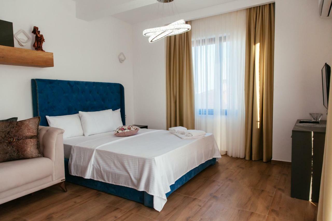 Hotel Platinum Ulcinj Esterno foto