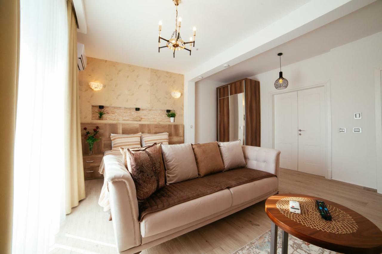 Hotel Platinum Ulcinj Esterno foto