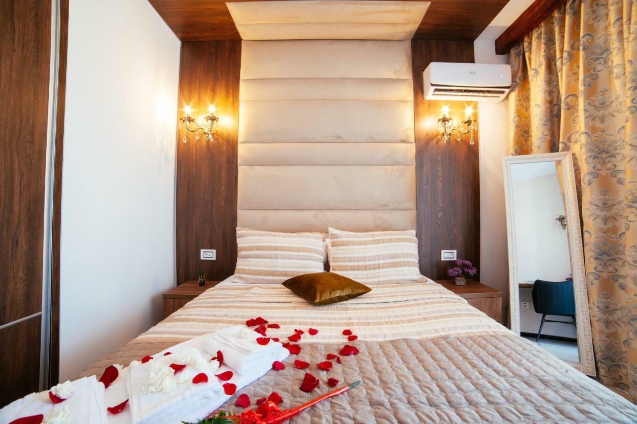 Hotel Platinum Ulcinj Esterno foto