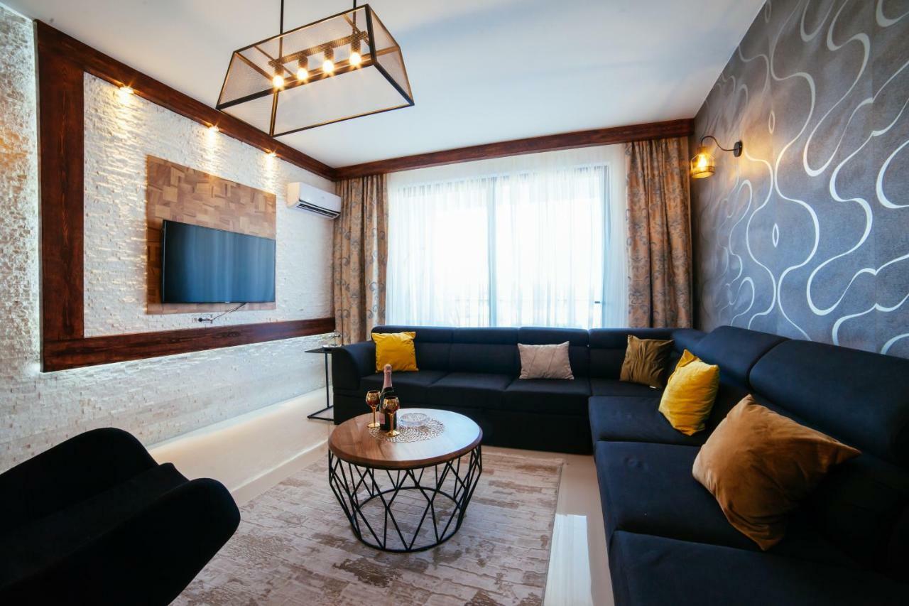 Hotel Platinum Ulcinj Esterno foto
