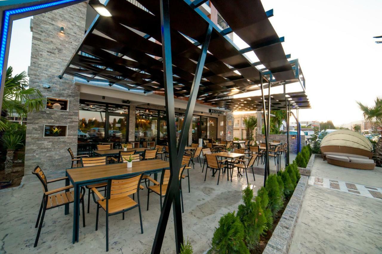 Hotel Platinum Ulcinj Esterno foto
