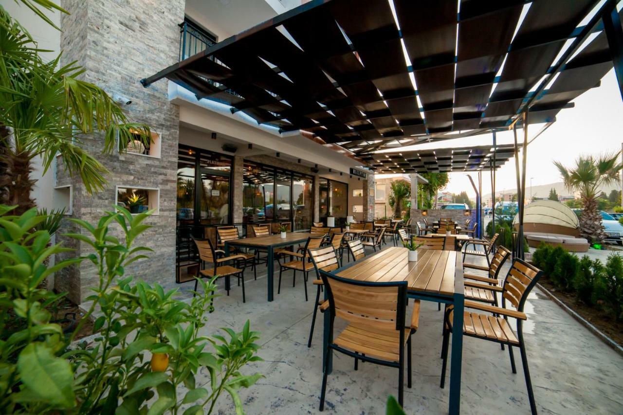 Hotel Platinum Ulcinj Esterno foto