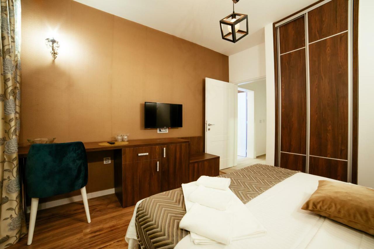 Hotel Platinum Ulcinj Esterno foto