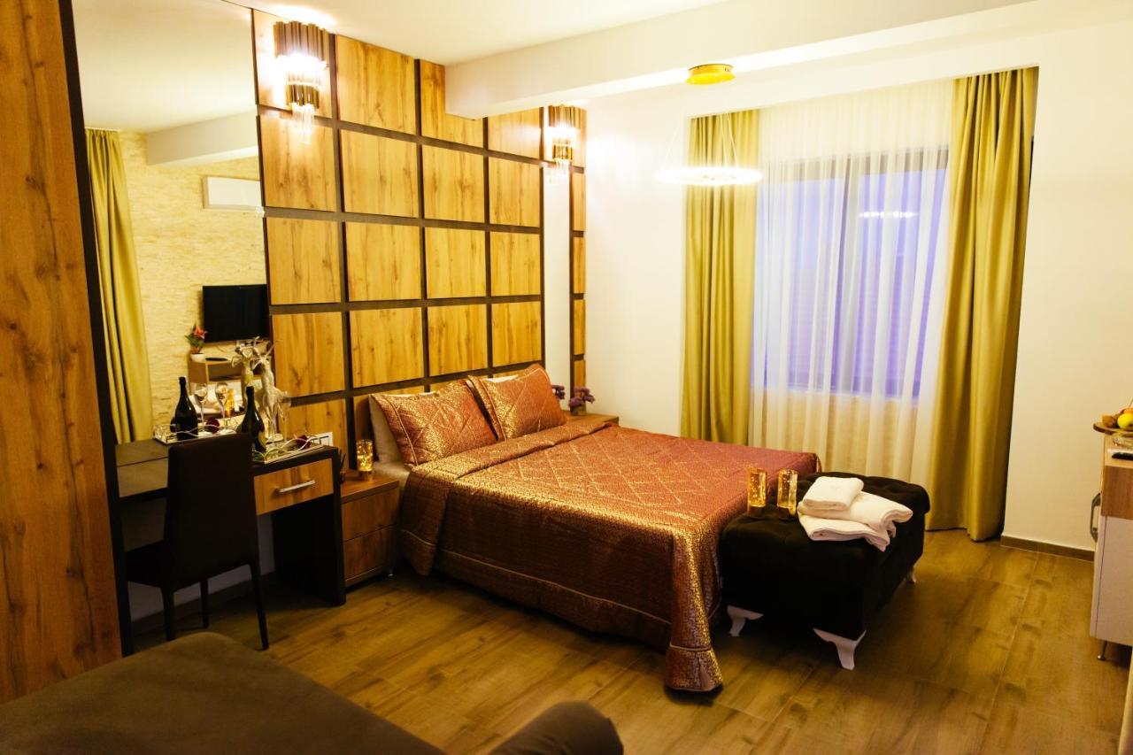 Hotel Platinum Ulcinj Esterno foto
