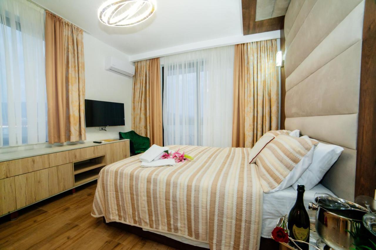 Hotel Platinum Ulcinj Esterno foto
