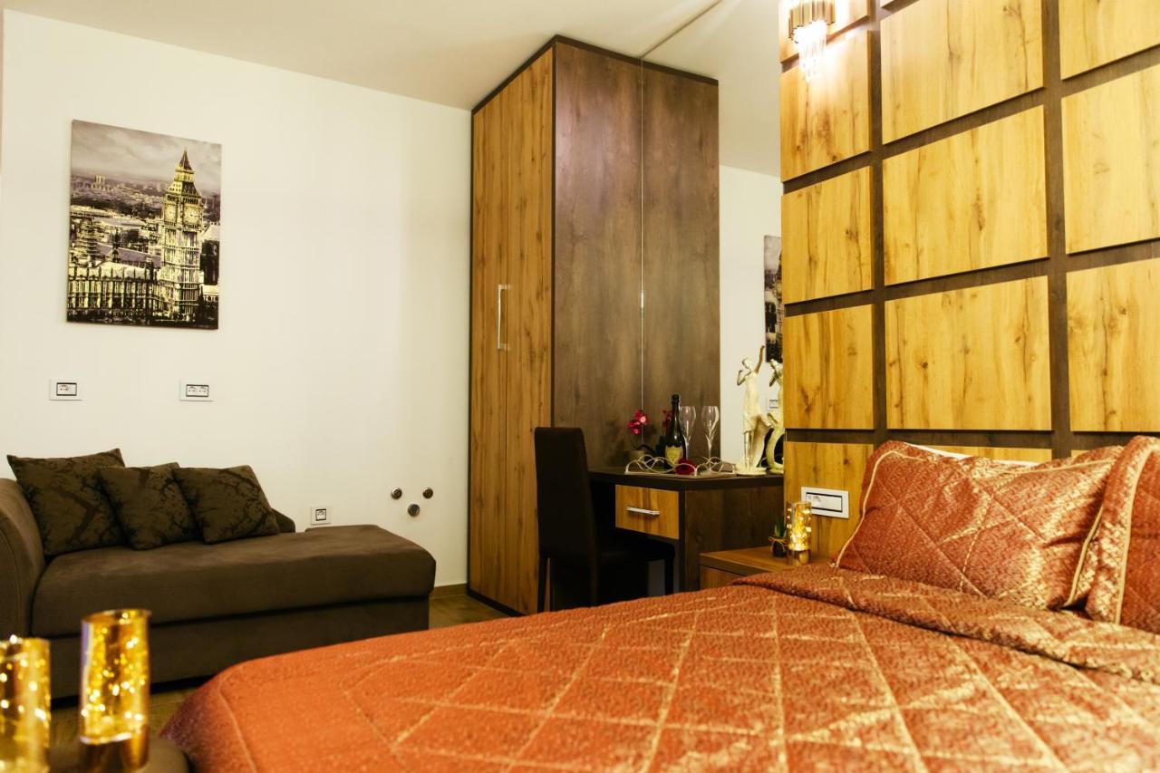 Hotel Platinum Ulcinj Esterno foto