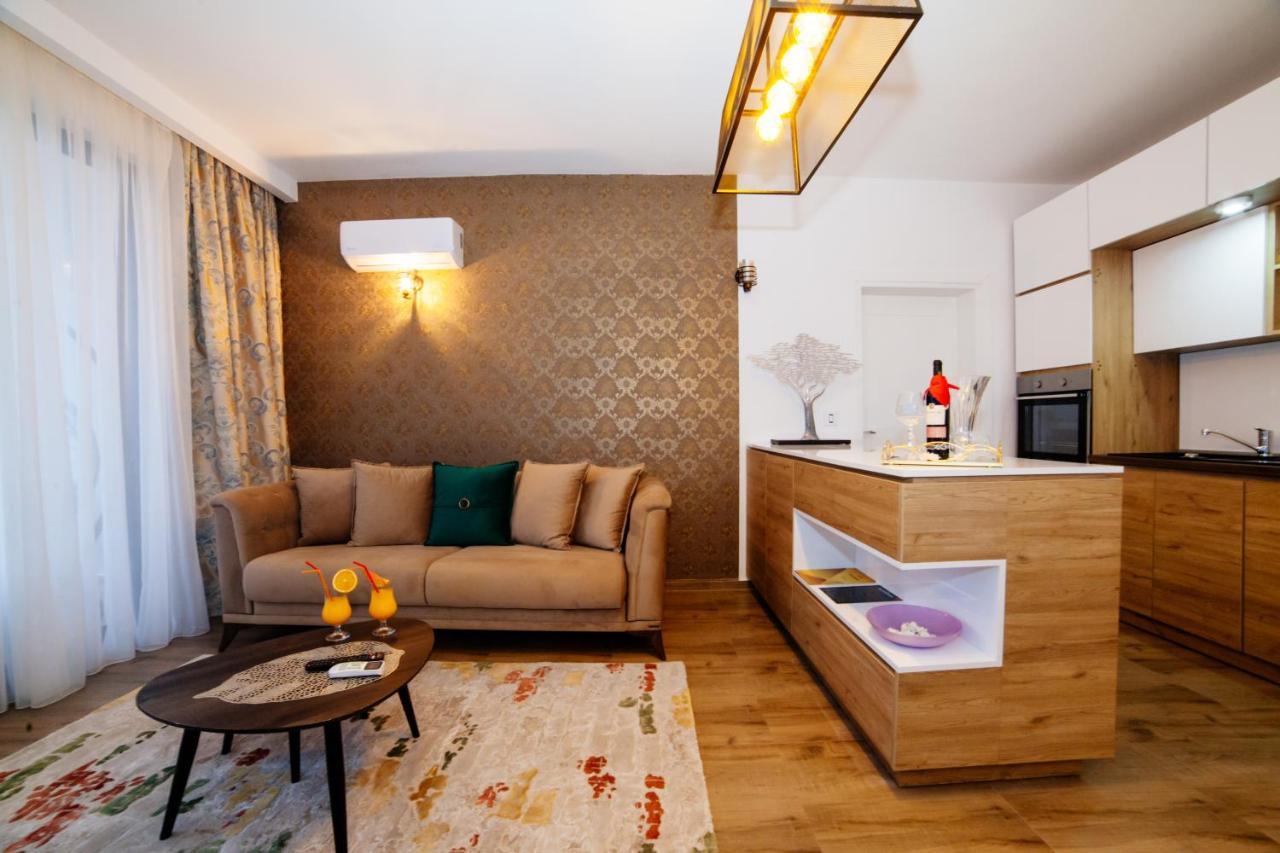 Hotel Platinum Ulcinj Esterno foto